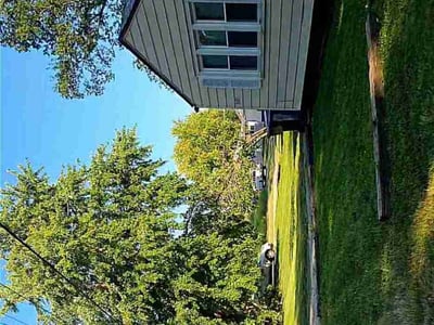 Lawn care service in Springfield, 62704