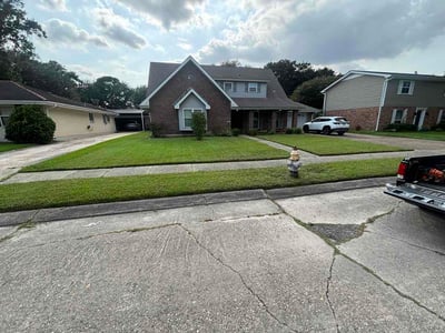 Lawn care service in New Orleans, 70114