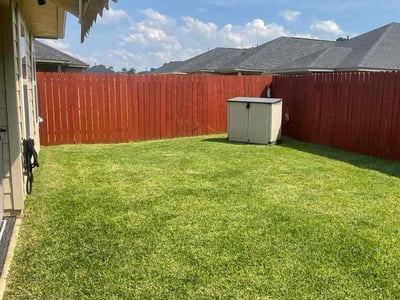 Lawn care service in Tomball, 77377