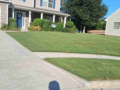Lawn care service in Snellville, 30039