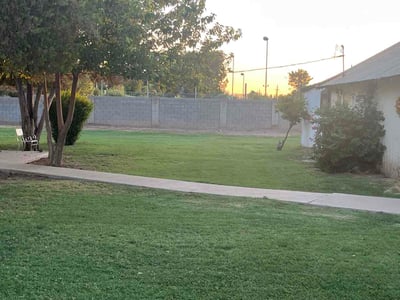 Lawn care service in Glendale, 85306