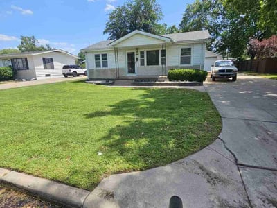 Lawn care service in Wichita, 67217