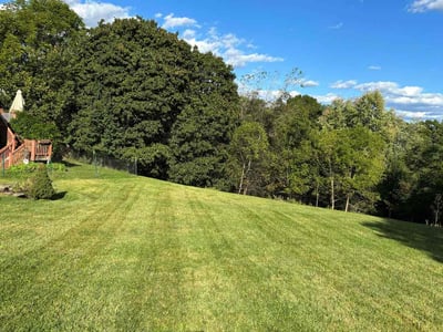 Lawn care service in Glenshaw, 15116