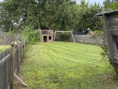 Lawn care service in Lee's Summit, 64086