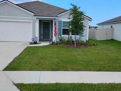 Lawn care service in St. Augustine, 32084
