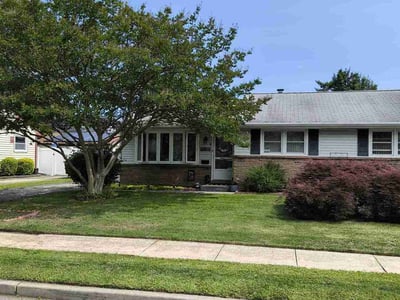 Lawn care service in Woodbury, 08096