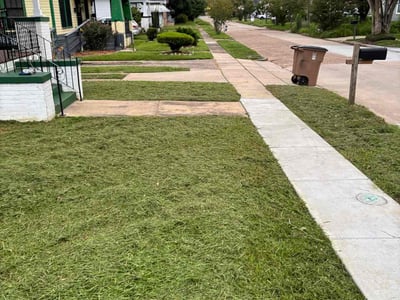 Lawn care service in Mobile, 36604