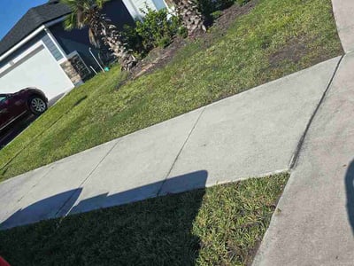 Lawn care service in Jacksonville, 32221