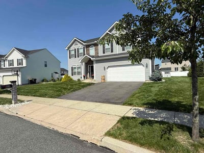 Lawn care service in Allentown, 18104