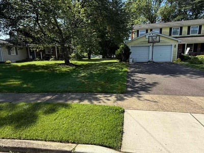 Lawn care service in Cherry Hill Township, 08003