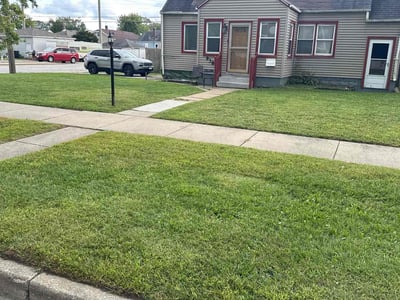 Lawn care service in Hammond, 46324