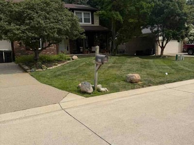 Lawn care service in Rochester Hills, 48309