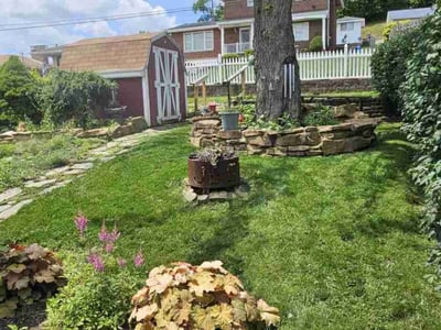Lawn care service in Charleroi, 15022