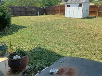 Lawn care service in Tulsa, 74134