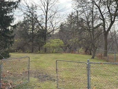 Lawn care service in Redford Township, 48240