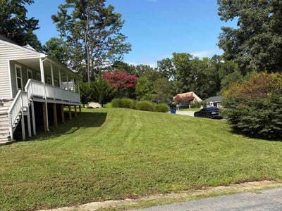 Lawn care service in Chester, 23831