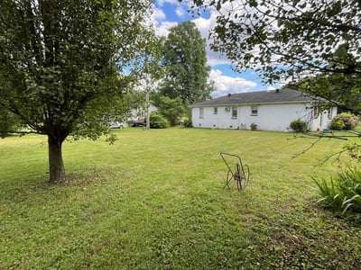 Lawn care service in Hopewell, 23860