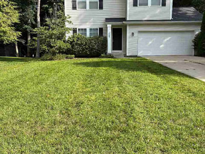Lawn care service in Grand Haven, 49417