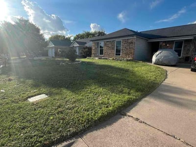 Lawn care service in Fort Worth, 76137