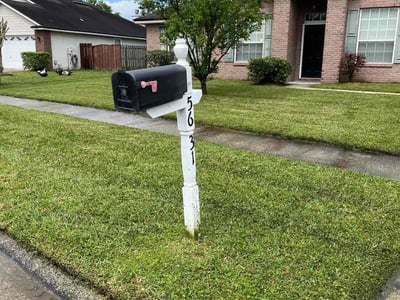 Lawn care service in Jacksonville, 32244
