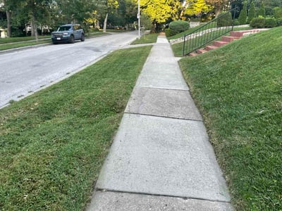 Lawn care service in Kansas City, 64112