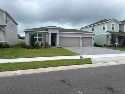 Lawn care service in Palm Bay, 32905