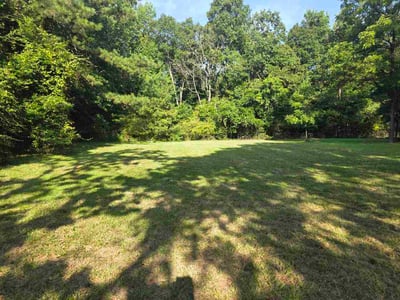 Lawn care service in Bessemer, 35022