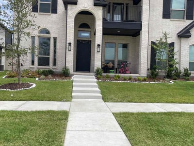 Lawn care service in Frisco, 75035