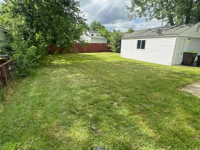 Lawn care service in Monroe, 48161