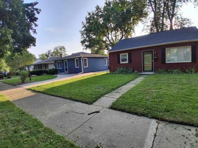Lawn care service in Madison, 53714
