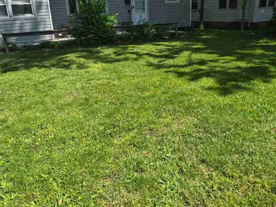 Lawn care service in Springfield, 65807