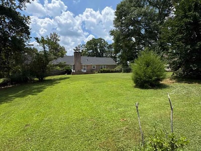 Lawn care service in Griffin, 30223