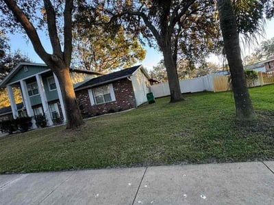Lawn care service in Titusville, 32796
