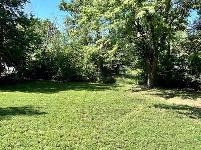 Lawn care service in Wichita, 67209