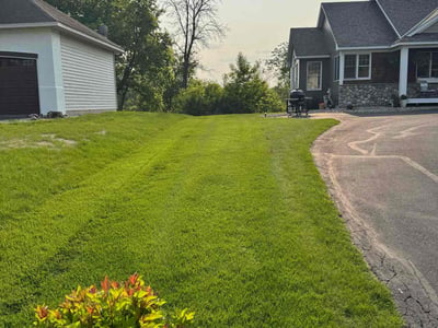 Lawn care service in Eden Prairie, 55346