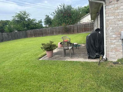 Lawn care service in Houston, 77088