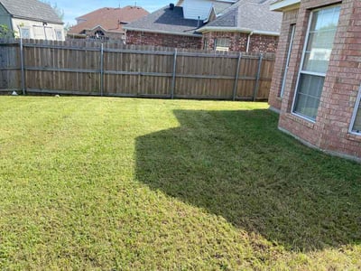 Lawn care service in DeSoto, 75115