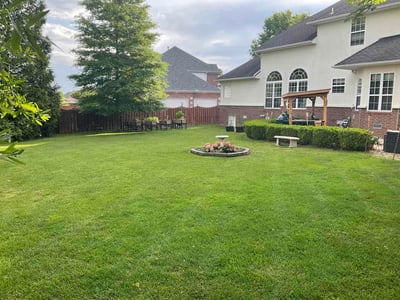 Lawn care service in Rogers, 72758
