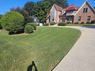 Lawn care service in Fayetteville, 30214
