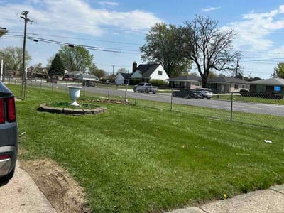 Lawn care service in Sterling Heights, 48312
