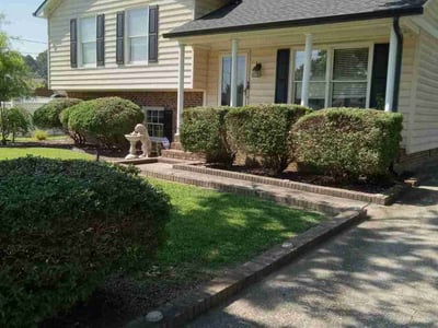 Lawn care service in Dunn, 28334