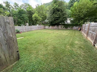 Lawn care service in Roanoke, 24014