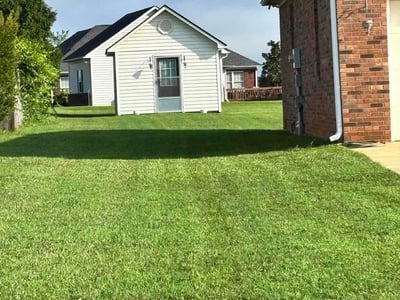 Lawn care service in Inman, 29349