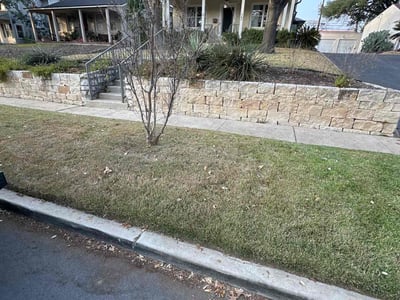 Lawn care service in San Antonio, 78209