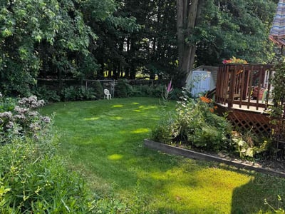 Lawn care service in Willoughby, 44094