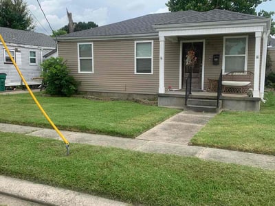 Lawn care service in Jefferson, 70121