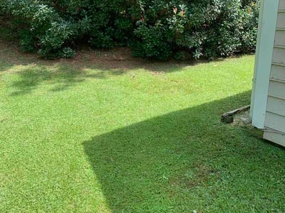 Lawn care service in College Park, 30349