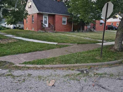 Lawn care service in Euclid, 44132