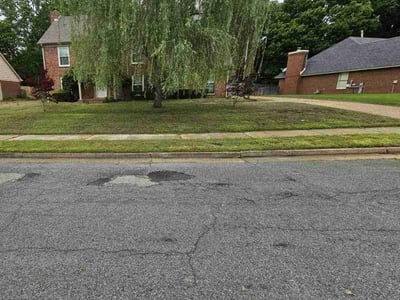Lawn care service in Memphis, 38018