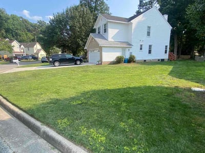 Lawn care service in Chesapeake, 23320
